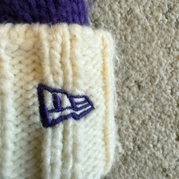 New Era Purple and White Vikings Beanie EUC - Picture 5 of 10